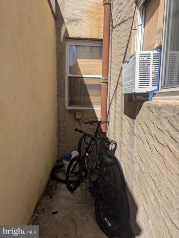 1173 S 10TH ST, Philadelphia, PA 19147