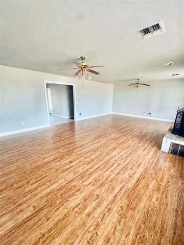 3142 SW Post Oak Dr, Cache, OK 73527