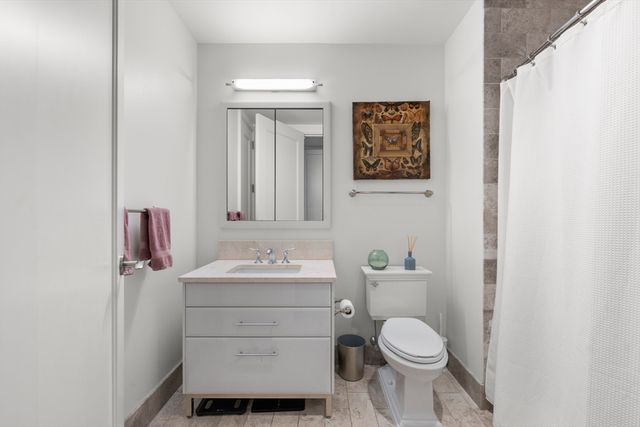22 Liberty Dr 9G, Boston, MA 02210