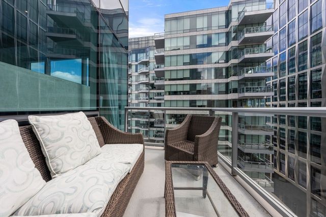 22 Liberty Dr 9G, Boston, MA 02210