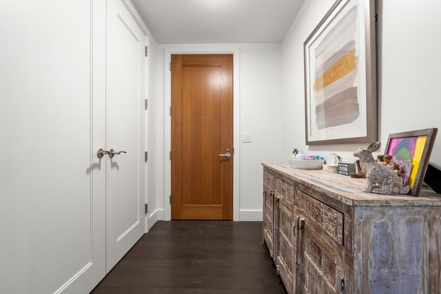 22 Liberty Dr 9G, Boston, MA 02210