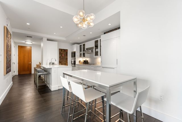 22 Liberty Dr 9G, Boston, MA 02210