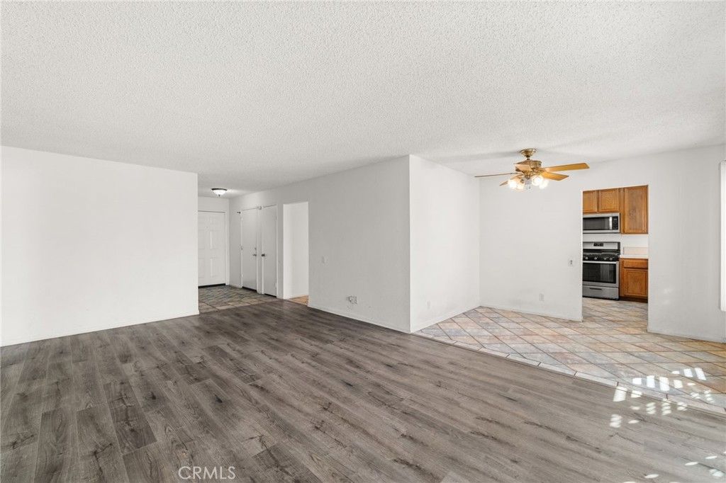 Image 11 of property listing at 1224 Palos Verde, Eastvale, CA 92880