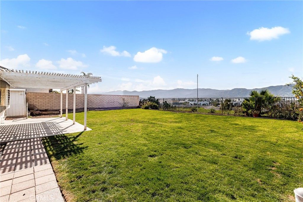 Image 31 of property listing at 1224 Palos Verde, Eastvale, CA 92880
