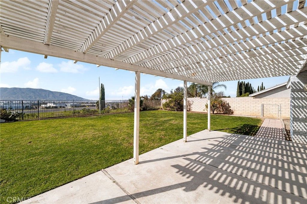 Image 36 of property listing at 1224 Palos Verde, Eastvale, CA 92880