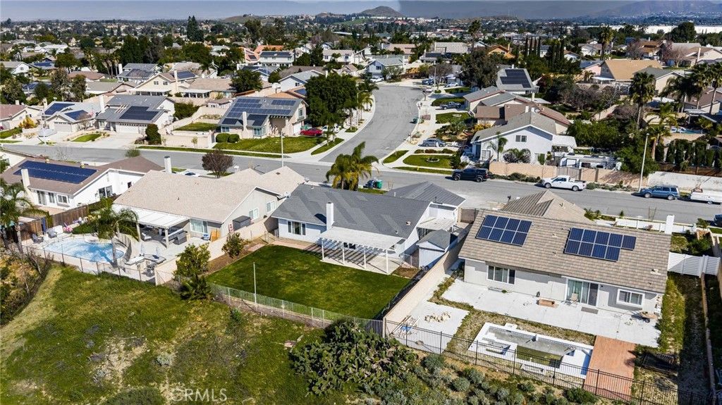 Image 38 of property listing at 1224 Palos Verde, Eastvale, CA 92880