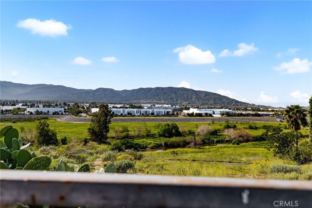 Image 5 of property listing at 1224 Palos Verde, Eastvale, CA 92880