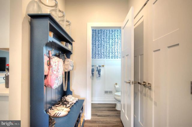 8 EICHMANN WAY, Woodstown, NJ 08098