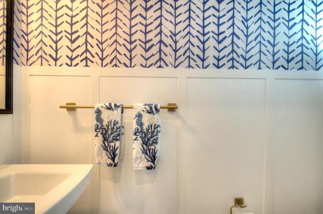 8 EICHMANN WAY, Woodstown, NJ 08098