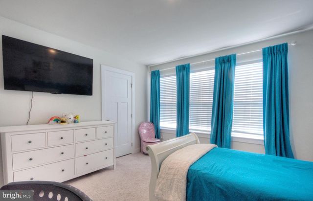 8 EICHMANN WAY, Woodstown, NJ 08098