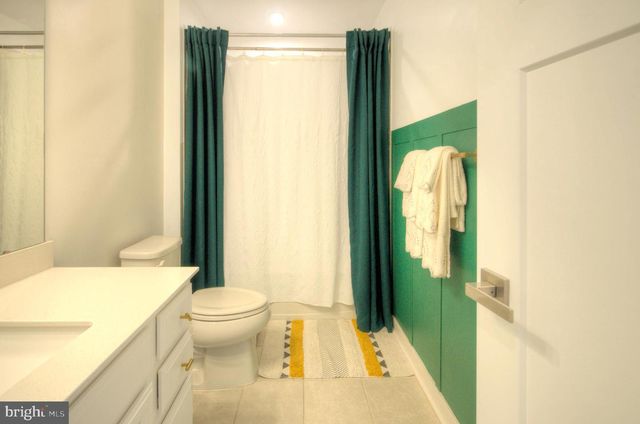 8 EICHMANN WAY, Woodstown, NJ 08098