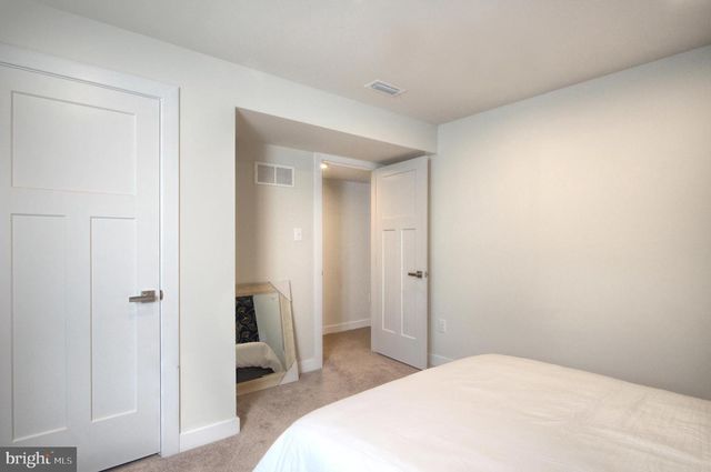 8 EICHMANN WAY, Woodstown, NJ 08098