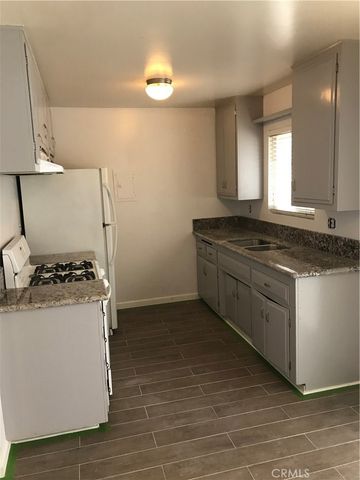 1235 W Pearl Street, Anaheim, CA 92801