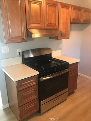 1235 W Pearl Street, Anaheim, CA 92801