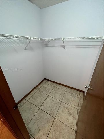 1921 SW Hickock Ter, Port St. Lucie, FL 34953