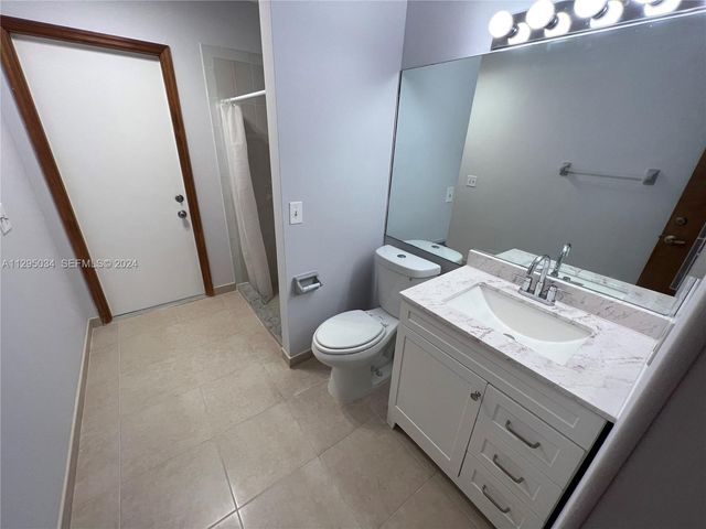 1921 SW Hickock Ter, Port St. Lucie, FL 34953