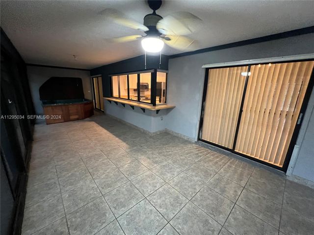 1921 SW Hickock Ter, Port St. Lucie, FL 34953
