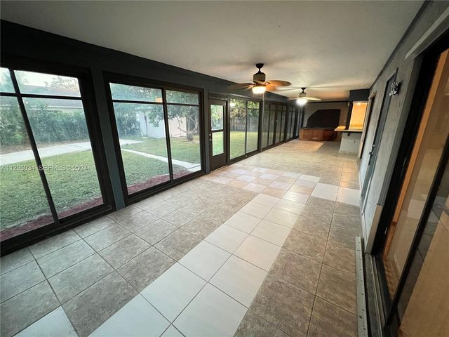 1921 SW Hickock Ter, Port St. Lucie, FL 34953