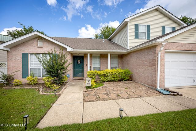 56 Lakeview Drive, Ocean Springs, MS 39564