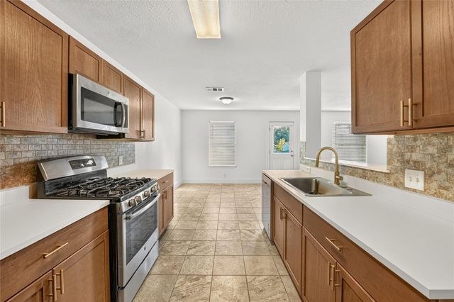 15217 Bullace ST, Austin, TX 78724