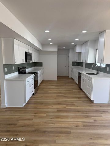 9742 W ALABAMA Avenue, Sun City, AZ 85351