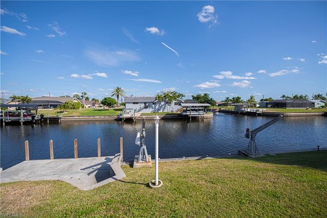 2201 SE 10th AVE, Cape Coral, FL 33990