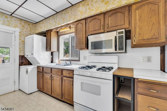157 Bullman St, Phillipsburg Town, NJ 08865