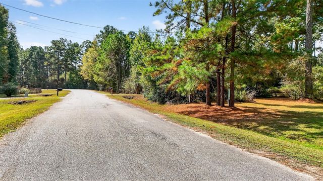 7365 Washington Avenue, Montgomery, TX 77316