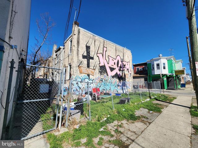 2500 W STERNER ST, Philadelphia, PA 19132