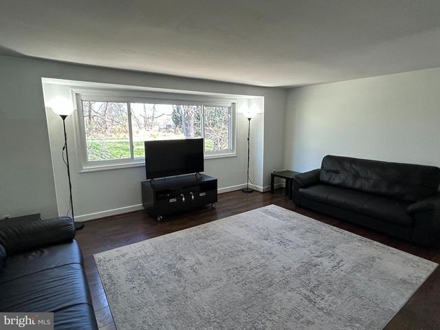 9456 MERRYREST RD, Columbia, MD 21045
