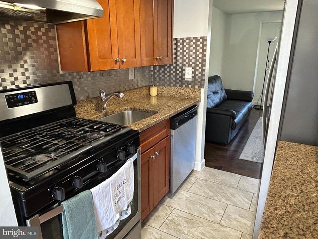 9456 MERRYREST RD, Columbia, MD 21045