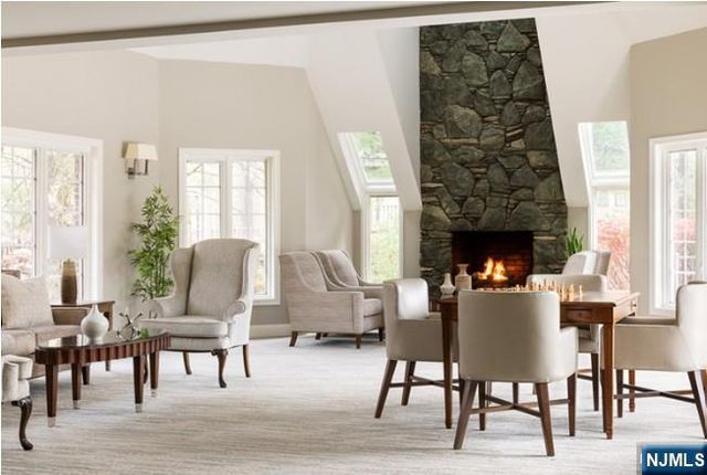 153 Ashley Place, Park Ridge, NJ 07656