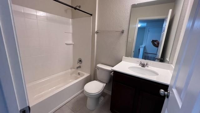 313 La Dera DR, Liberty Hill, TX 78642