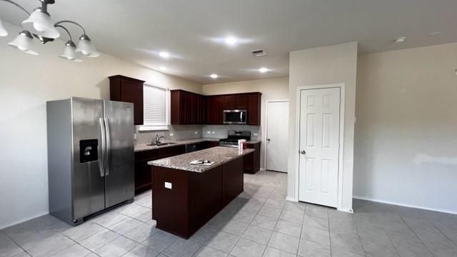 313 La Dera DR, Liberty Hill, TX 78642
