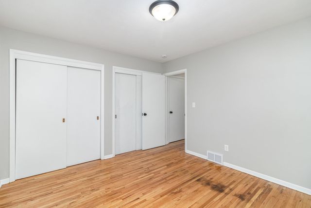 1448 Glynview Trail, Faribault, MN 55021