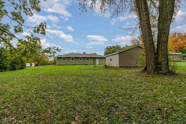 1448 Glynview Trail, Faribault, MN 55021