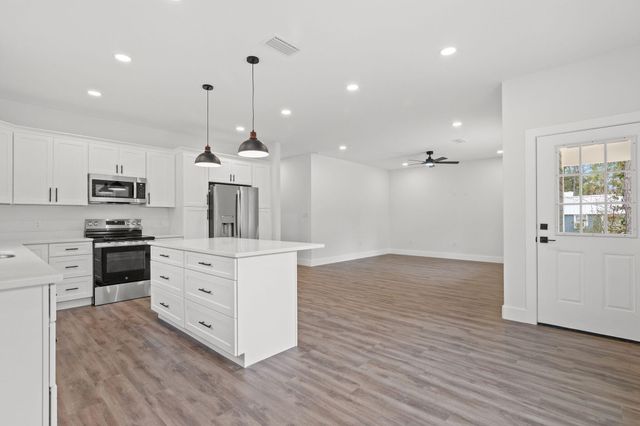 9 Central 7th Street, Santa Rosa Beach, FL 32459