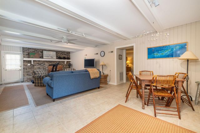 6 4th Avenue, Isle Of Palms, SC 29451