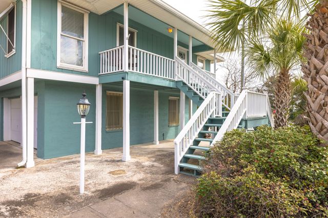 6 4th Avenue, Isle Of Palms, SC 29451