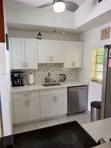 935 Polk Street, Hollywood, FL 33019
