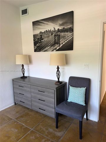 935 Polk Street, Hollywood, FL 33019