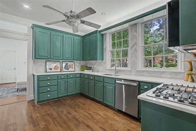 4705 El Campo Avenue, Fort Worth, TX 76107