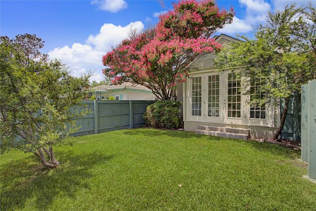 4705 El Campo Avenue, Fort Worth, TX 76107
