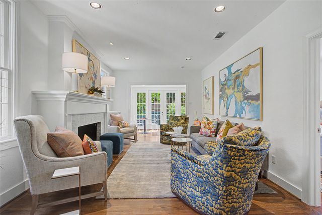 4705 El Campo Avenue, Fort Worth, TX 76107