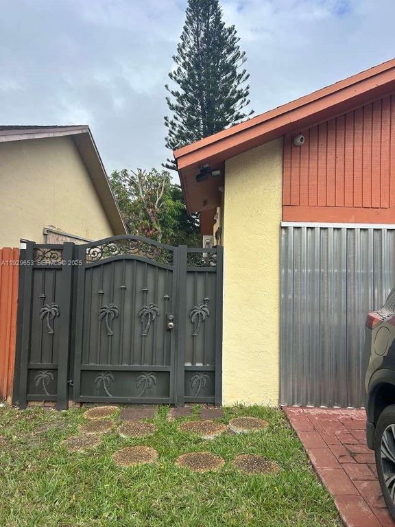 12945 SW 116th St 12945, Miami, FL 33186