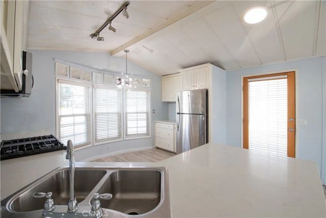 198 Skyline 68, Thousand Oaks, CA 91362
