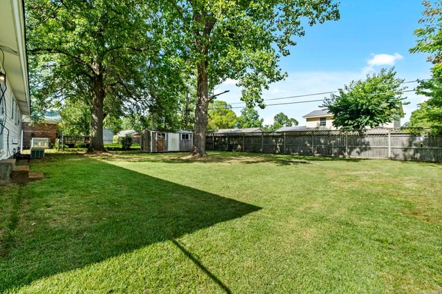 304 N Ella Street, Searcy, AR 72143