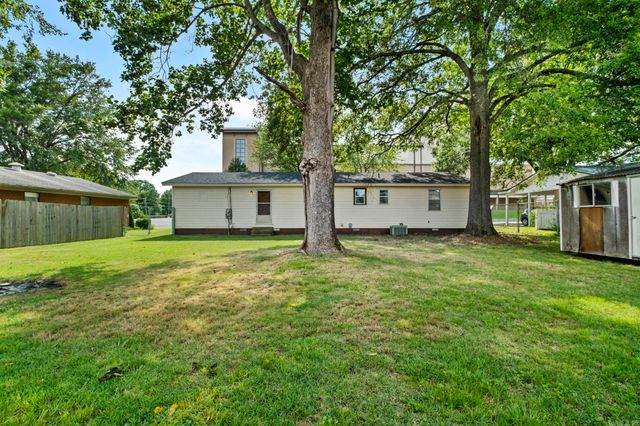 304 N Ella Street, Searcy, AR 72143