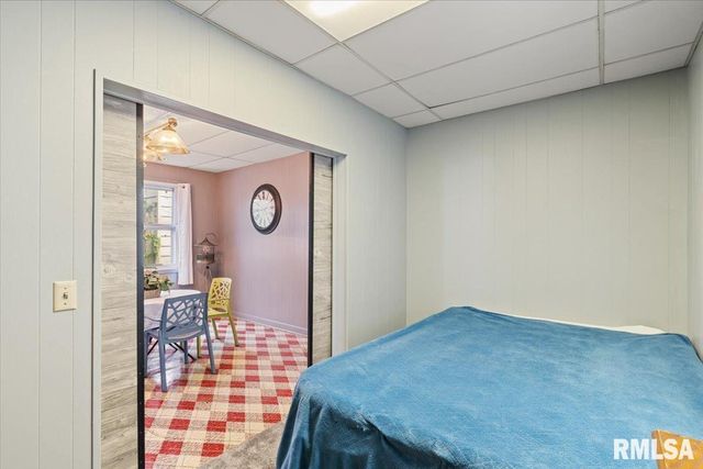 1505 W 14TH Street, Davenport, IA 52804