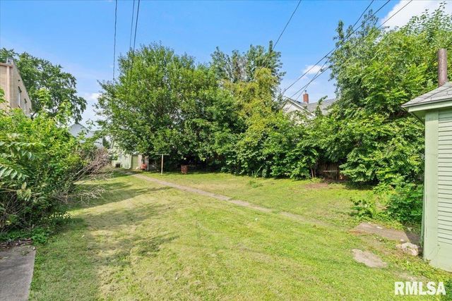 1505 W 14TH Street, Davenport, IA 52804